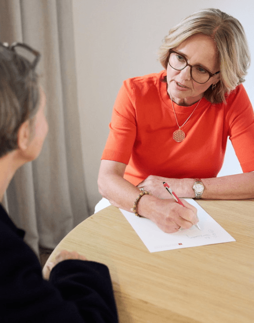 Wenn Worte verunsichern: Subtile Manipulation im Alltag erkennen